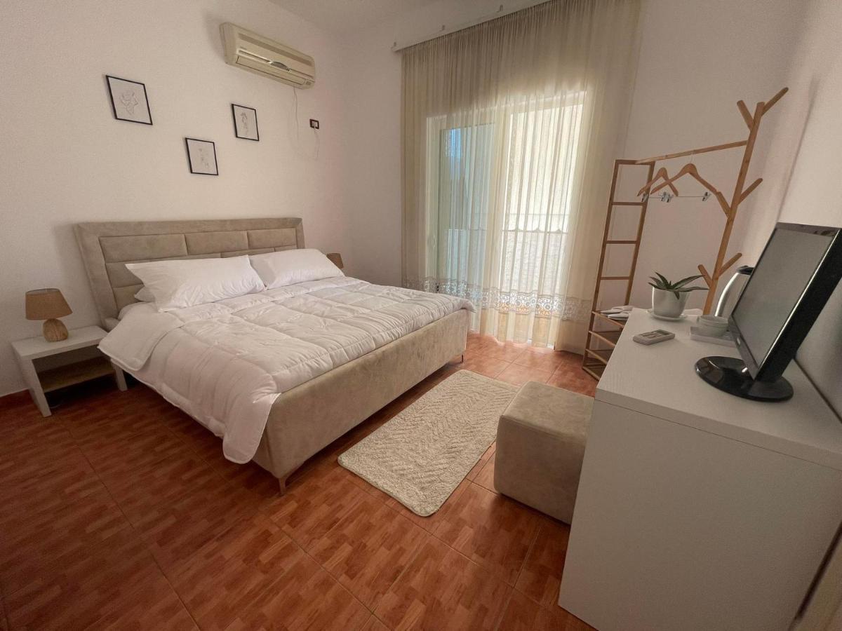 Villa Oasis Берат Екстериор снимка
